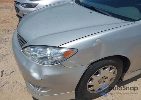 2005 Toyota Camry Le z USA, uszkodzony, nr VIN 4T1BE32KX5U402999